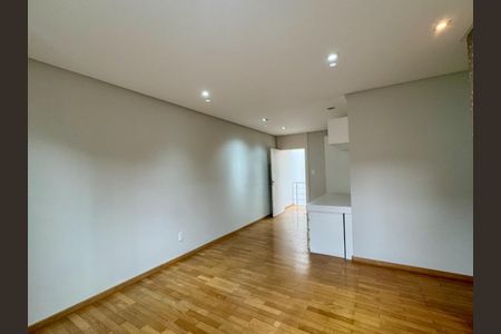Casa à venda com 300m², 3 quartos e 6 vagas Casa à venda com 300m², 3 quartos e 6 vagasFoto 24