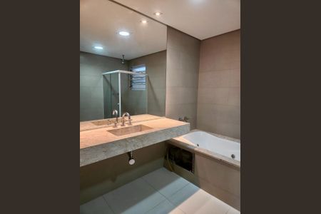 Casa à venda com 300m², 3 quartos e 6 vagas Casa à venda com 300m², 3 quartos e 6 vagasFoto 10