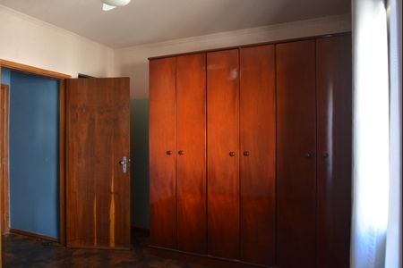 Casa à venda com 197m², 3 quartos e 3 vagasSuíte