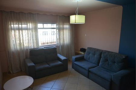 Casa à venda com 197m², 3 quartos e 3 vagasSala