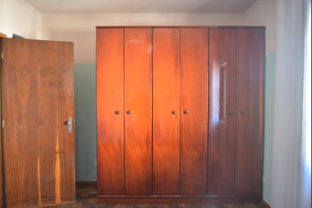 Casa à venda com 197m², 3 quartos e 3 vagasSuíte