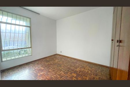 Apartamento à venda com 90m², 2 quartos e 1 vaga Apartamento à venda com 90m², 2 quartos e 1 vagaSala