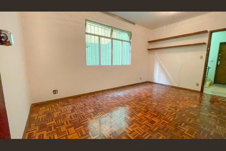 Apartamento à venda com 90m², 2 quartos e 1 vaga Apartamento à venda com 90m², 2 quartos e 1 vagaSala