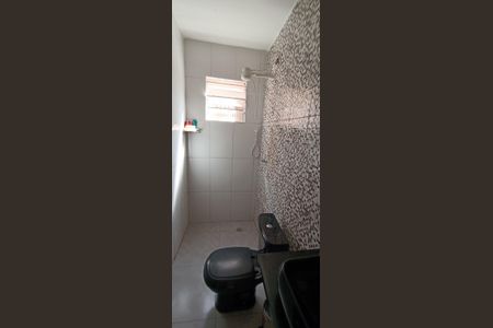 Casa à venda com 200m², 4 quartos e 2 vagas Casa à venda com 200m², 4 quartos e 2 vagasBanheiro Social