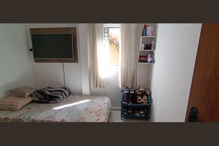 Casa à venda com 200m², 4 quartos e 2 vagas Casa à venda com 200m², 4 quartos e 2 vagasQuarto