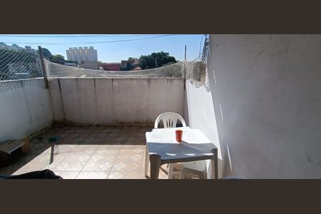 Casa à venda com 200m², 4 quartos e 2 vagas Casa à venda com 200m², 4 quartos e 2 vagasÁrea de Serviço