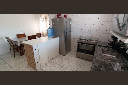 Casa à venda com 200m², 4 quartos e 2 vagas Casa à venda com 200m², 4 quartos e 2 vagasCozinha