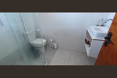 Casa à venda com 200m², 4 quartos e 2 vagas Casa à venda com 200m², 4 quartos e 2 vagasBanheiro da Suíte