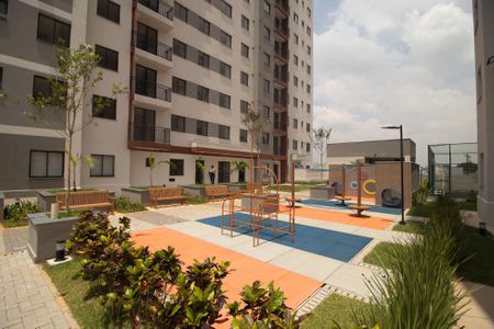 Apartamento à venda com 37m², 2 quartos e 1 vaga Apartamento à venda com 37m², 2 quartos e 1 vagaÁrea comum - Piscina