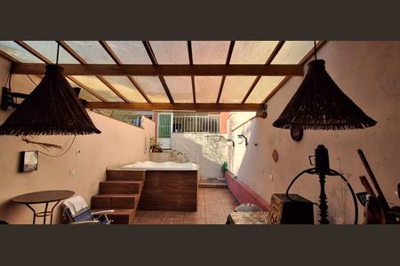 Casa à venda com 259m², 4 quartos e 2 vagas Casa à venda com 259m², 4 quartos e 2 vagasÁrea gourmet