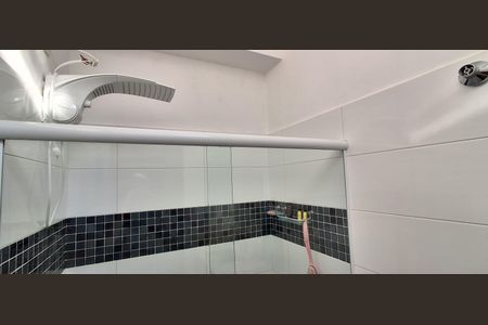 Casa à venda com 259m², 4 quartos e 2 vagas Casa à venda com 259m², 4 quartos e 2 vagasBanheiro Social