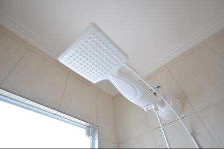 Casa à venda com 79m², 2 quartos e 2 vagasBanheiro da Suíte 1