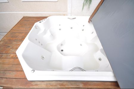 Casa à venda com 79m², 2 quartos e 2 vagasÁrea comum - Jacuzzi