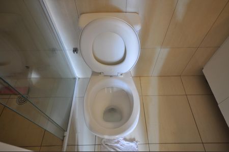 Casa à venda com 79m², 2 quartos e 2 vagasBanheiro da Suíte 2