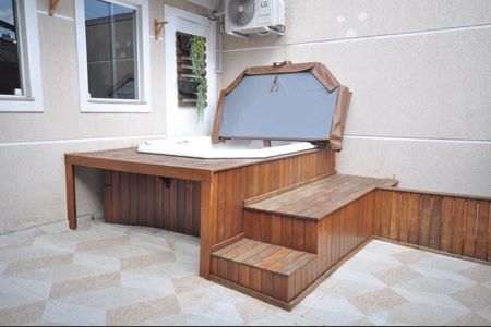 Casa à venda com 79m², 2 quartos e 2 vagasÁrea comum - Jacuzzi