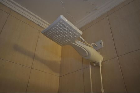 Casa à venda com 79m², 2 quartos e 2 vagasBanheiro da Suíte 2