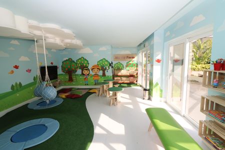 Apartamento à venda com 67m², 2 quartos e 2 vagas Apartamento à venda com 67m², 2 quartos e 2 vagasÁrea comum - Brinquedoteca