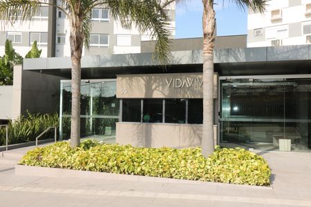 Apartamento à venda com 67m², 2 quartos e 2 vagas Apartamento à venda com 67m², 2 quartos e 2 vagasFachada e portaria