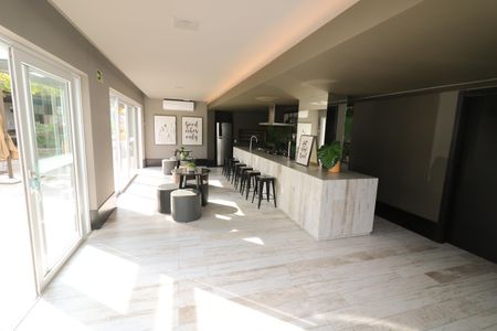 Apartamento à venda com 67m², 2 quartos e 2 vagas Apartamento à venda com 67m², 2 quartos e 2 vagasÁrea comum - Salão de festas