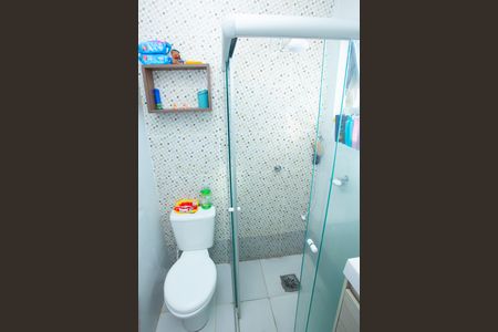 Apartamento à venda com 46m², 2 quartos e 1 vaga Apartamento à venda com 46m², 2 quartos e 1 vagaBanheiro