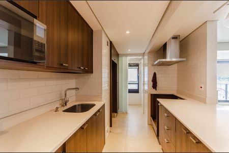 Apartamento à venda com 135m², 3 quartos e 3 vagas Apartamento à venda com 135m², 3 quartos e 3 vagasCozinha