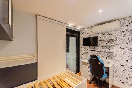 Apartamento à venda com 135m², 3 quartos e 3 vagas Apartamento à venda com 135m², 3 quartos e 3 vagasSuíte 3