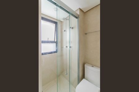 Apartamento à venda com 135m², 3 quartos e 3 vagas Apartamento à venda com 135m², 3 quartos e 3 vagasBanheiro da Suíte 1