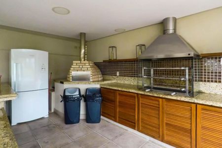 Apartamento à venda com 135m², 3 quartos e 3 vagas Apartamento à venda com 135m², 3 quartos e 3 vagasÁrea comum - Churrasqueira