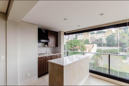 Apartamento à venda com 135m², 3 quartos e 3 vagas Apartamento à venda com 135m², 3 quartos e 3 vagasVaranda