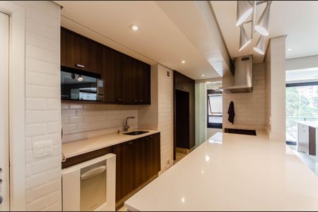 Apartamento à venda com 135m², 3 quartos e 3 vagas Apartamento à venda com 135m², 3 quartos e 3 vagasCozinha