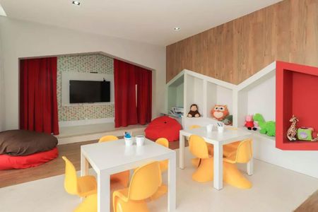 Apartamento à venda com 135m², 3 quartos e 3 vagas Apartamento à venda com 135m², 3 quartos e 3 vagasÁrea comum - Brinquedoteca