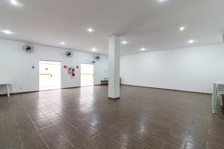 Apartamento à venda com 110m², 3 quartos e sem vagaÁrea comum - Salão de festas