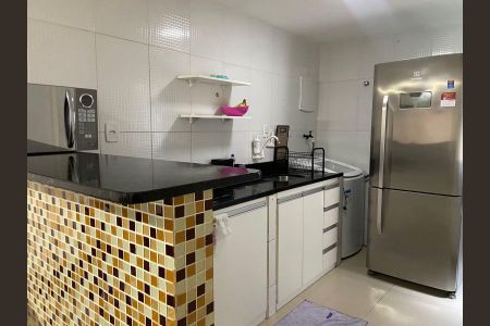 Apartamento à venda com 70m², 2 quartos e sem vaga Apartamento à venda com 70m², 2 quartos e sem vagaCozinha