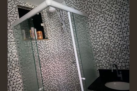 Apartamento à venda com 70m², 2 quartos e sem vaga Apartamento à venda com 70m², 2 quartos e sem vagaBanheiro Social