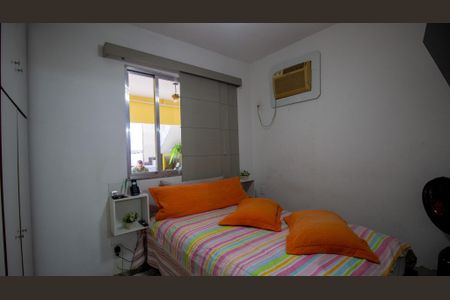 Casa à venda com 1100m², 6 quartos e 15 vagas Casa à venda com 1100m², 6 quartos e 15 vagasQuarto