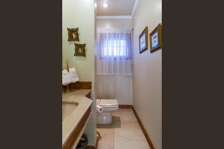 Casa à venda com 735m², 4 quartos e 6 vagas Casa à venda com 735m², 4 quartos e 6 vagasBanheiro