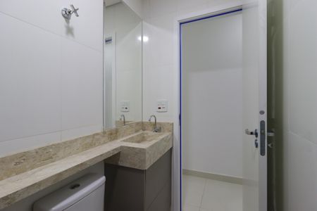 Apartamento à venda com 79m², 3 quartos e 2 vagasBanheiro Social