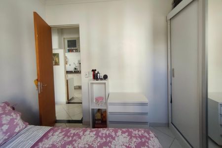 Apartamento à venda com 43m², 2 quartos e 1 vagaQuarto 2