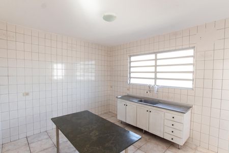 Casa para alugar com 100m², 2 quartos e sem vagaCozinha 