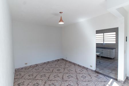 Casa para alugar com 100m², 2 quartos e sem vagaSala