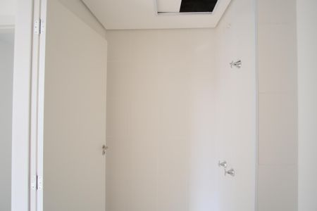 Apartamento à venda com 45m², 2 quartos e sem vagaBanheiro