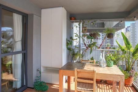 Studio à venda com 46m², 1 quarto e 1 vaga Studio à venda com 46m², 1 quarto e 1 vagaSacada