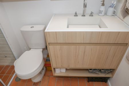 Studio à venda com 46m², 1 quarto e 1 vaga Studio à venda com 46m², 1 quarto e 1 vagaBanheiro da Suíte
