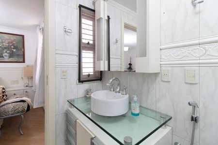 Casa de condomínio à venda com 420m², 3 quartos e 1 vagaBanheiro da Suíte