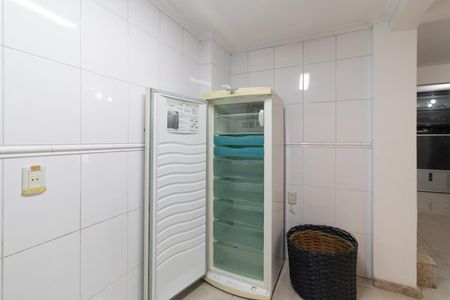 Casa de condomínio à venda com 420m², 3 quartos e 1 vagaÁrea de Serviço