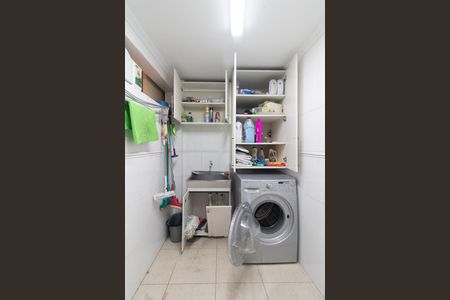 Casa de condomínio à venda com 420m², 3 quartos e 1 vagaÁrea de Serviço