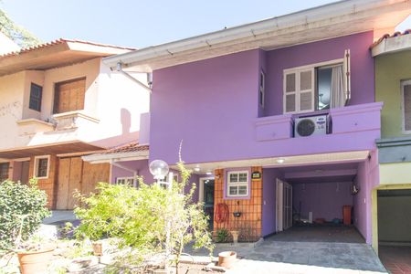 Casa de condomínio à venda com 420m², 3 quartos e 1 vagaFachada