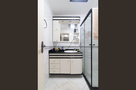 Casa de condomínio à venda com 420m², 3 quartos e 1 vagaBanheiro Social 1