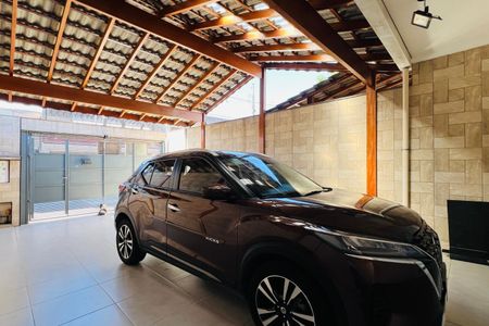 Casa à venda com 96m², 3 quartos e 4 vagas Casa à venda com 96m², 3 quartos e 4 vagasGaragem