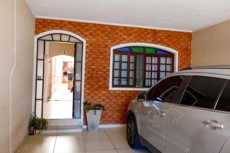 Casa à venda com 208m², 4 quartos e 2 vagas Casa à venda com 208m², 4 quartos e 2 vagasGaragem
